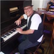 Profesor de música, Armonía básica y avanzada. Guitarra, teclado, cuatro venezolano y ukelele